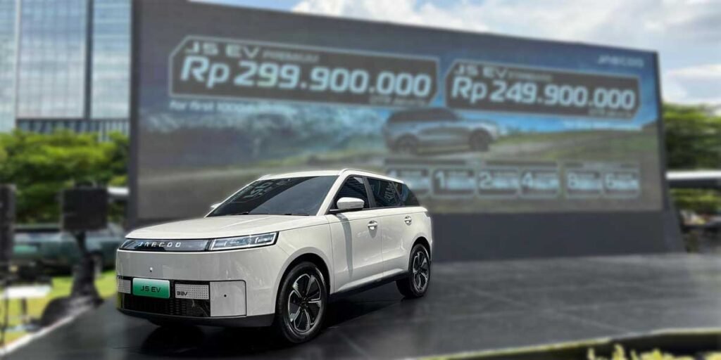Perbedaan Jaecoo J5 EV Standard dengan Varian Premium